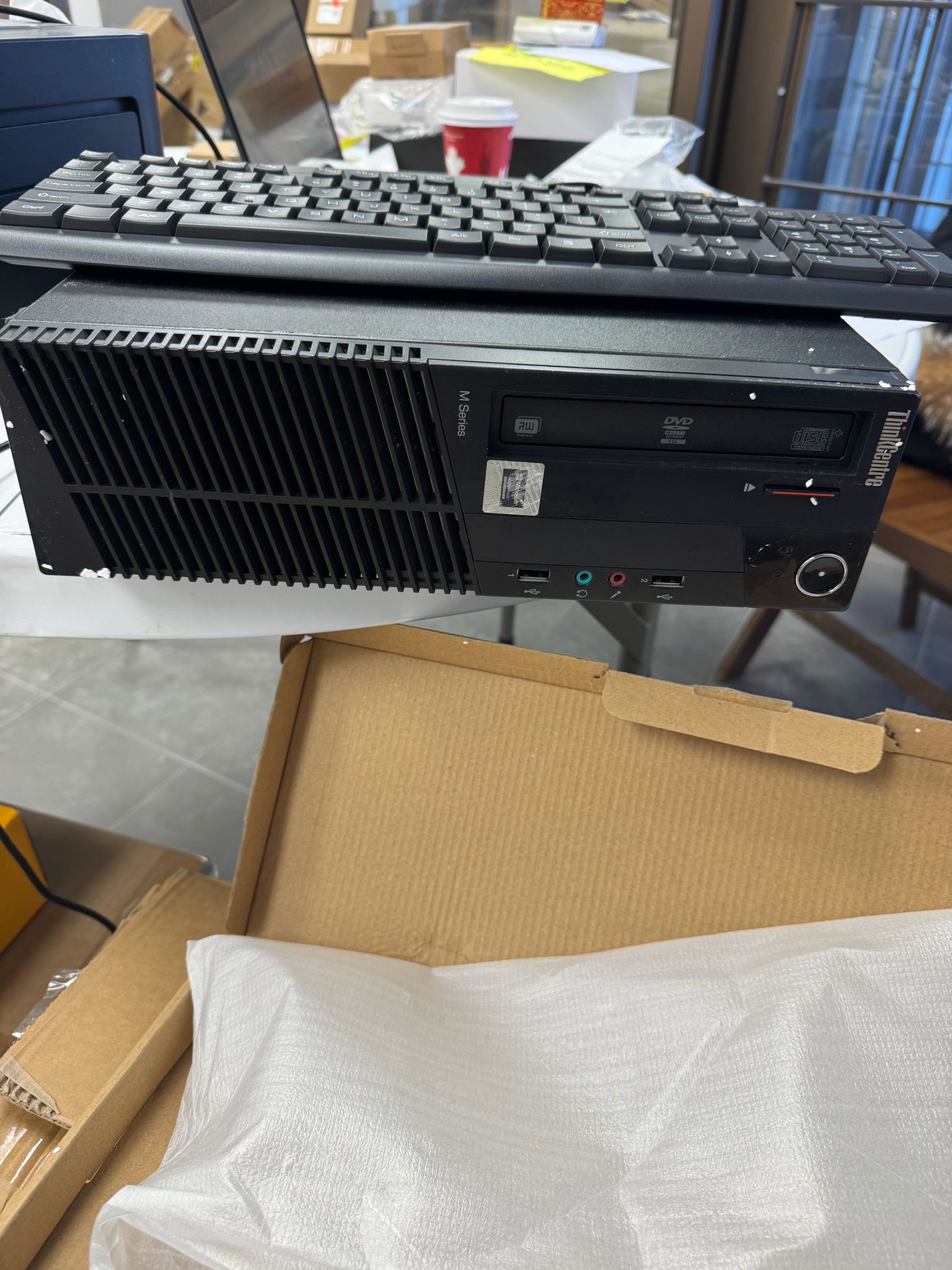 LENOVO M SERIES WITH KEYBOARD AND MOUSE
